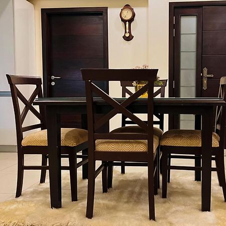 Sky Heights Luxury Apart Facing Centaurus Apartamento Islamabad Exterior foto