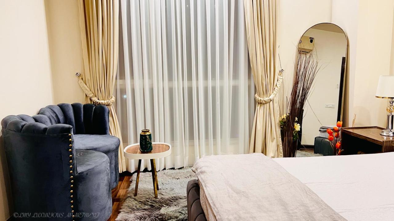 Sky Heights Luxury Apart Facing Centaurus Apartamento Islamabad Exterior foto