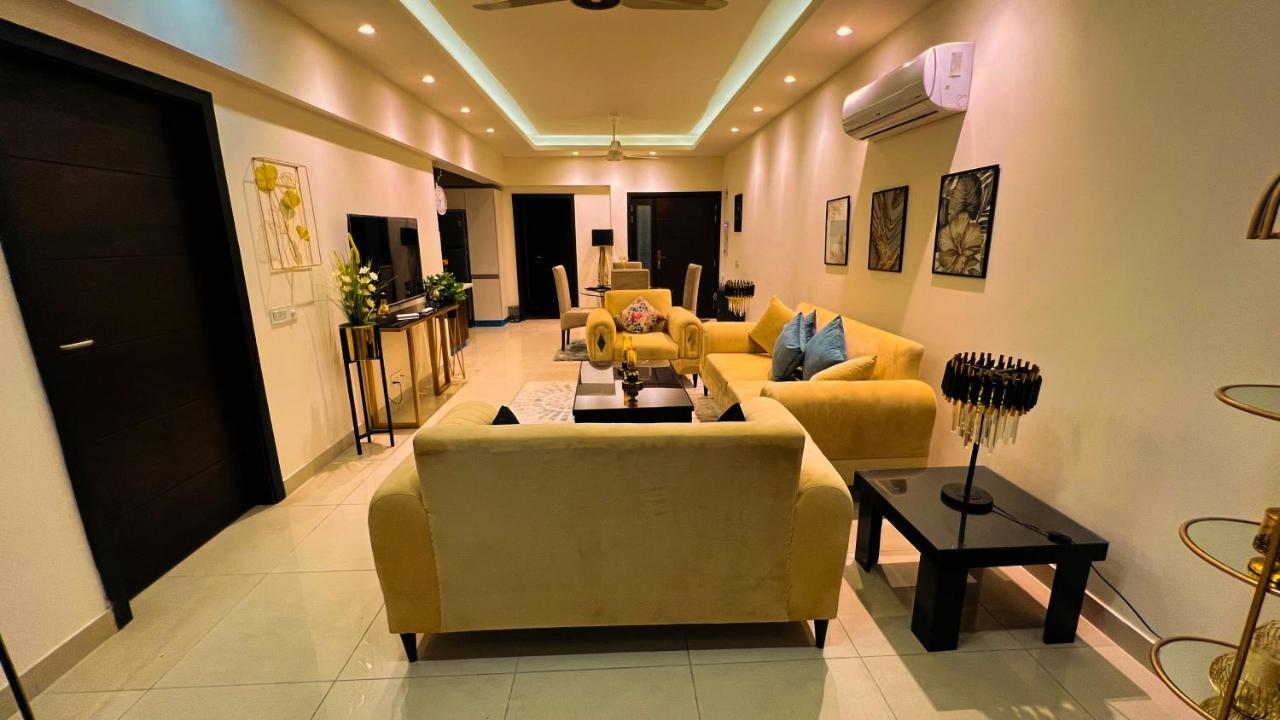Sky Heights Luxury Apart Facing Centaurus Apartamento Islamabad Exterior foto