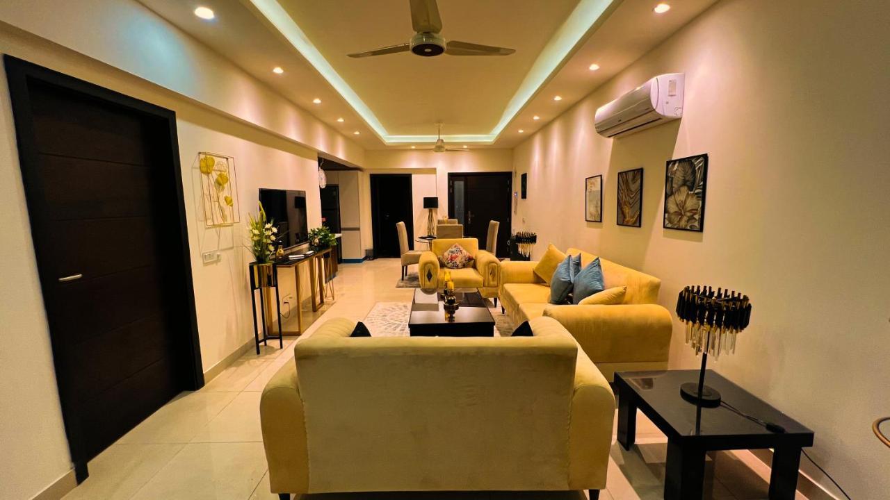 Sky Heights Luxury Apart Facing Centaurus Apartamento Islamabad Exterior foto
