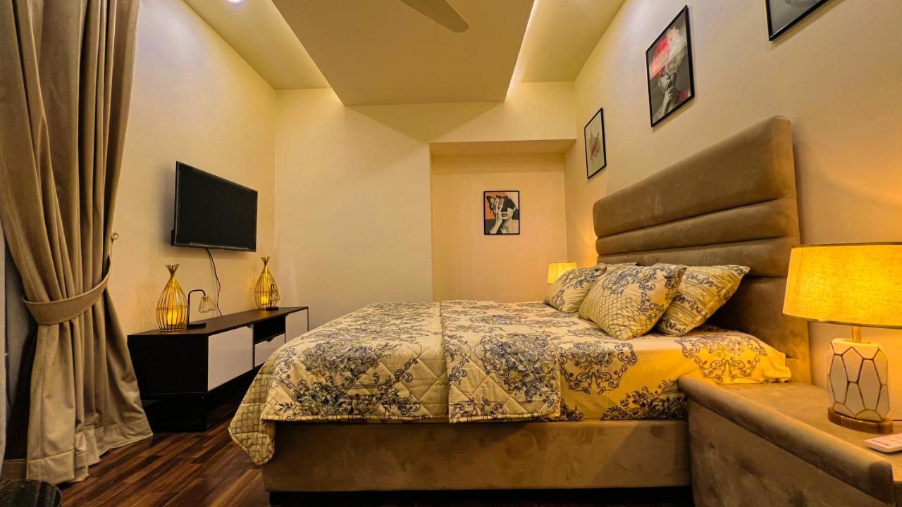 Sky Heights Luxury Apart Facing Centaurus Apartamento Islamabad Exterior foto