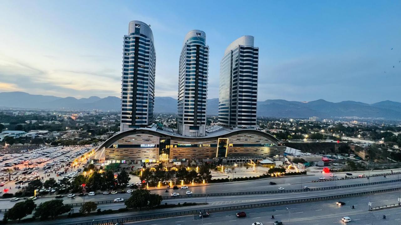 Sky Heights Luxury Apart Facing Centaurus Apartamento Islamabad Exterior foto